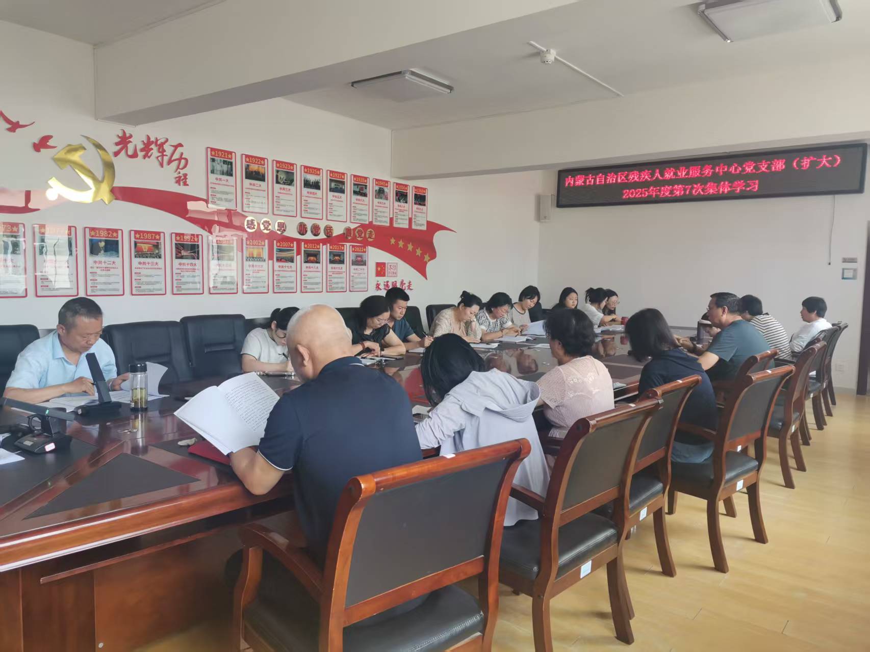 25.06.27.2.2.jpg 25.06.27.2.2.jpg